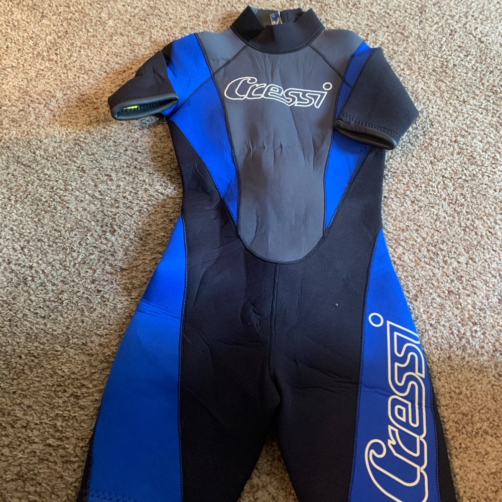 Cressi Women's Back Zipper wet suit Sz 1/ XS
